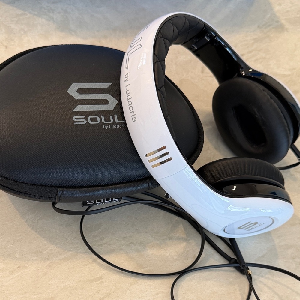 SOUL by Ludacris Headphones